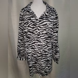 NWT Roaman's Zebra Print Button Down Shirt